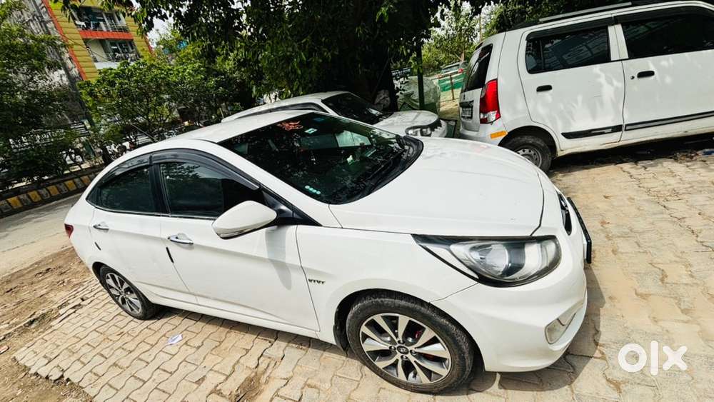Hyundai Verna Cng & Hybrids Well Maintained