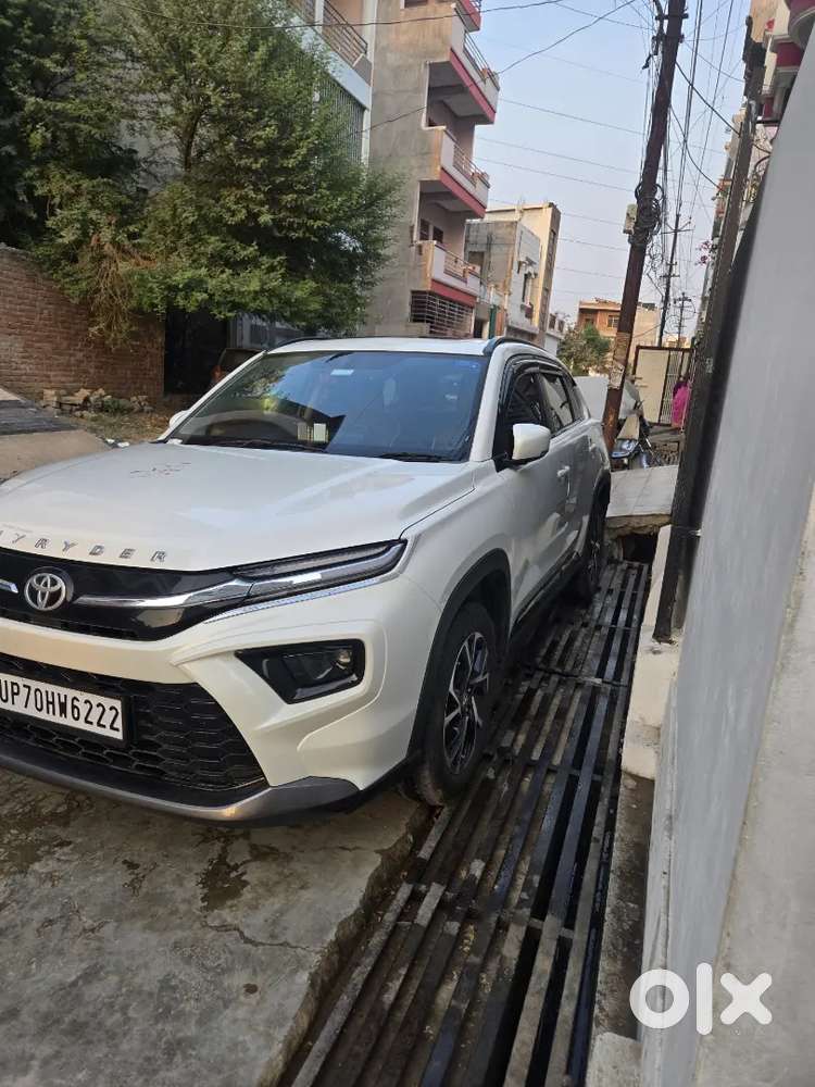 New Car Only 3 Month Old Only 2300 Km Run