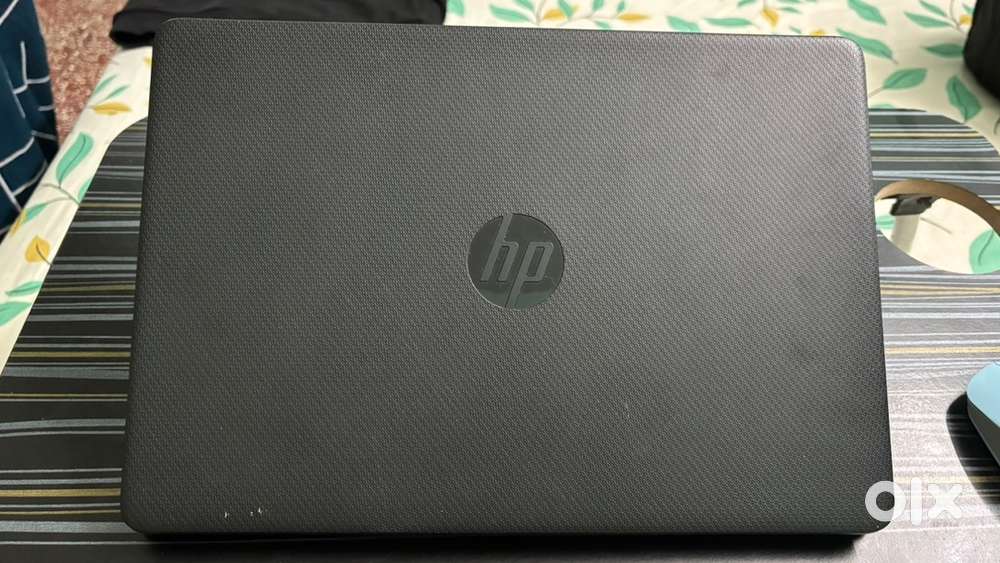 HP LAPTOP, AMD athlon silver 3050U gh/256gh ssd/AMD RADEON