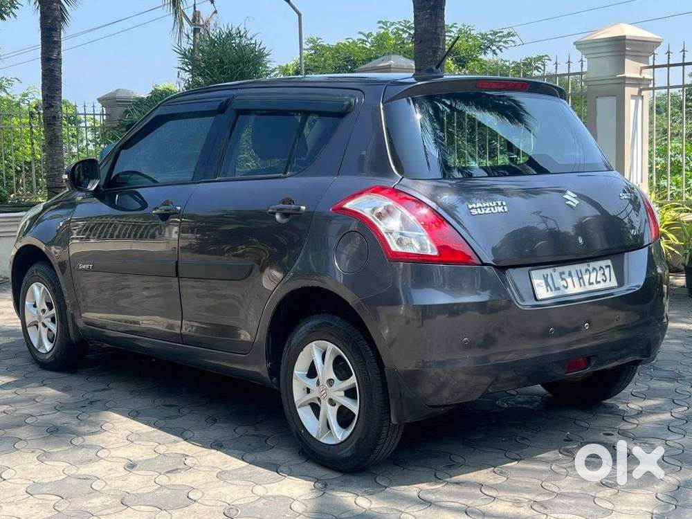 Maruti Suzuki Swift Vxi, 2016, Petrol