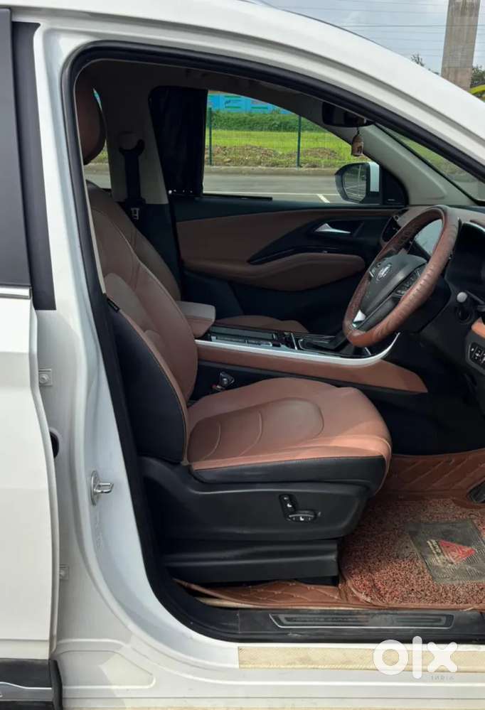 Mg Hector Plus Savvy Pro 1.5 Turbo Petrol Cvt 6 Str, 2023, Petrol