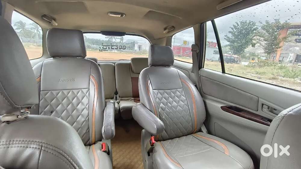 Toyota Innova Diesel 2.5 Manual 2010