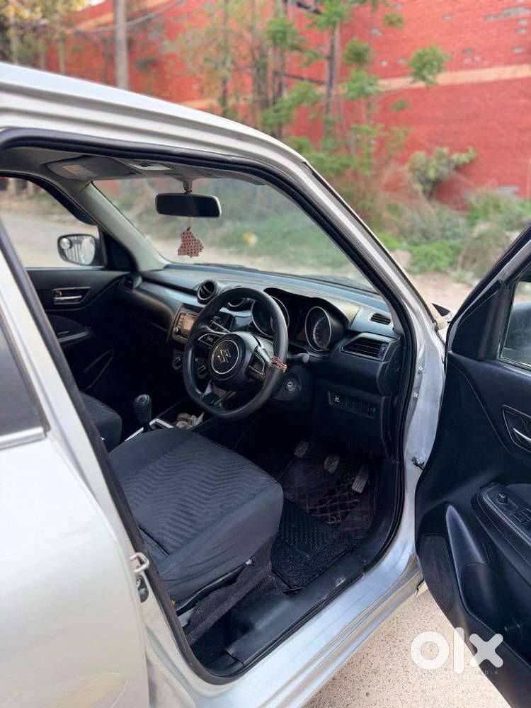 Maruti Suzuki Swift Vxi + Manual, 2018, Cng & Hybrids