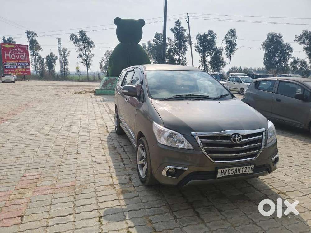 Toyota Innova 2014 Diesel Well Maintained