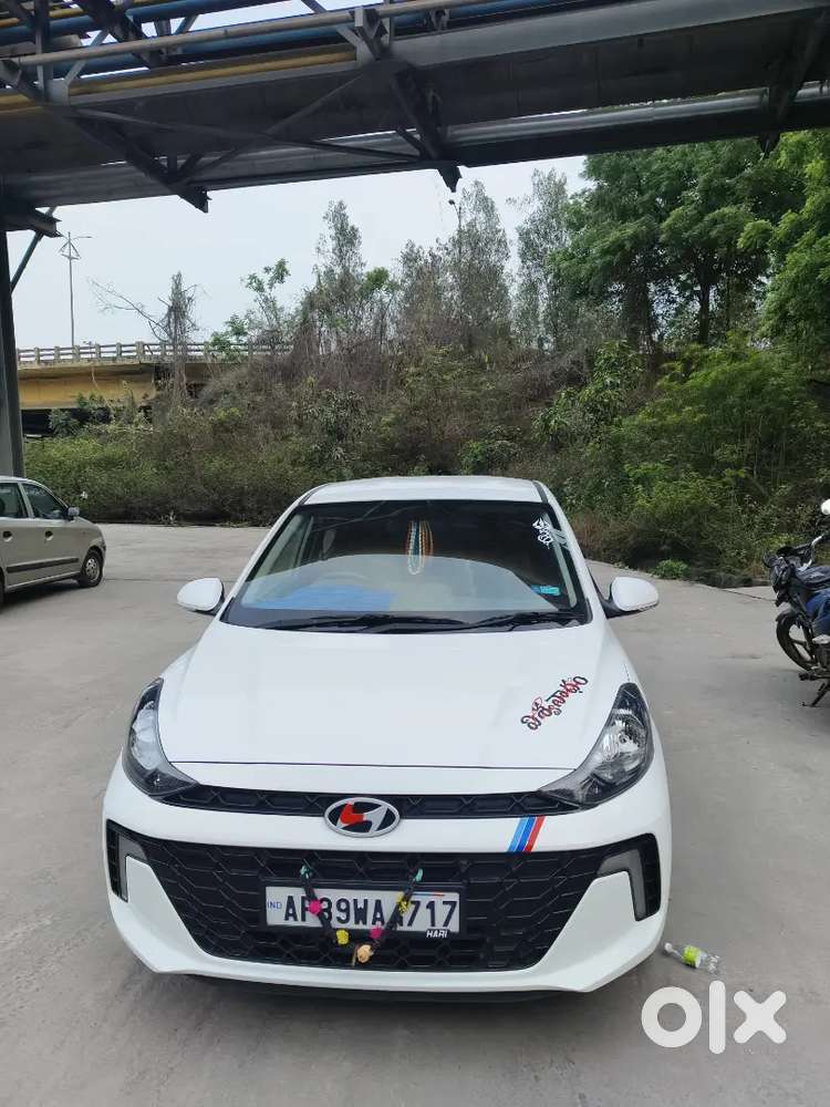 Hyundai Aura 2024 Cng & Hybrids 70000 Km Driven