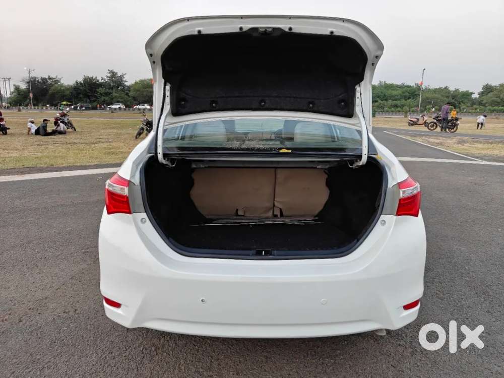 Toyota Corolla Altis 1.8 G Cvt, 2016, Petrol