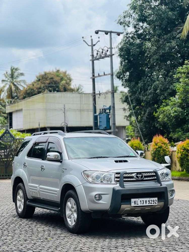 Toyota Fortuner, 2011, Diesel