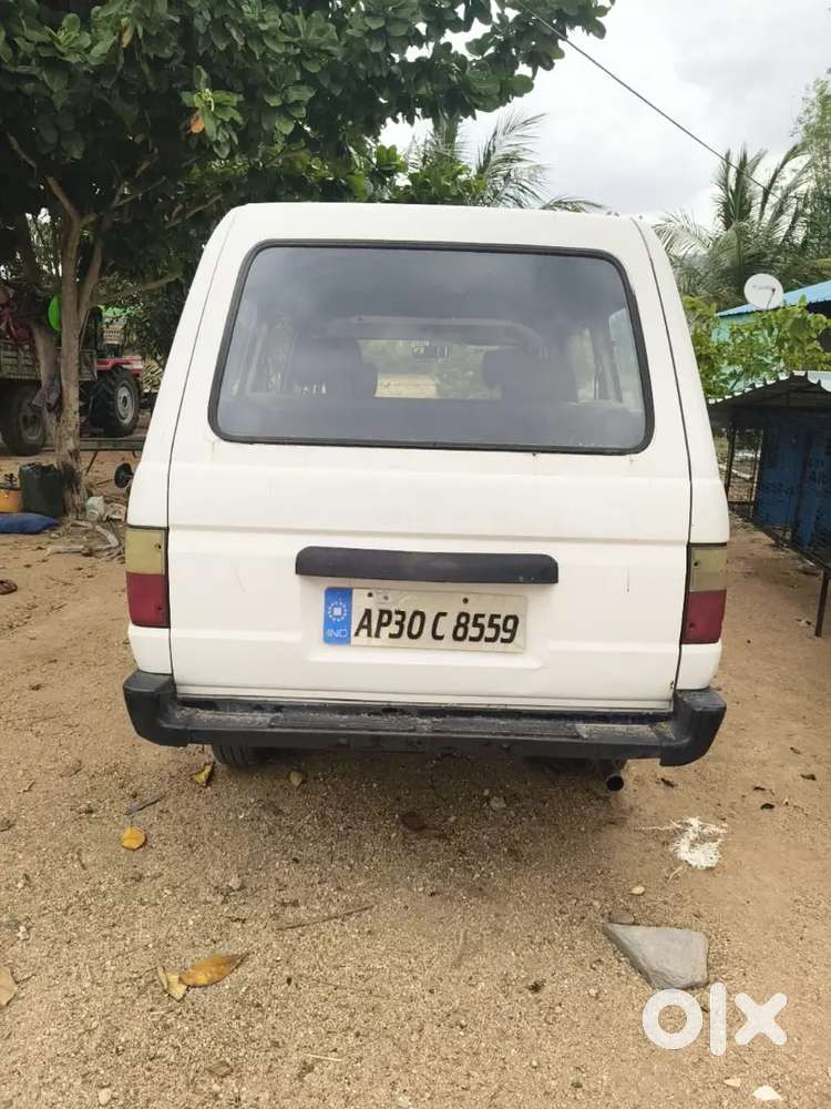 Toyota Qualis 2.4 D 2003