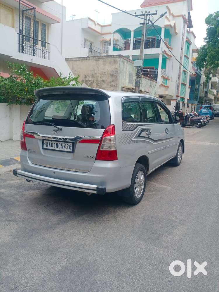 Toyota Innova 2.5 Vx 8 Seater Bs Iv, 2009