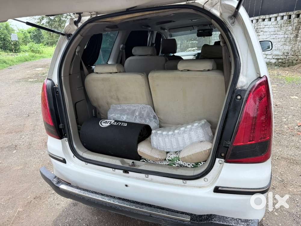 Toyota Innova 7 Str 2012