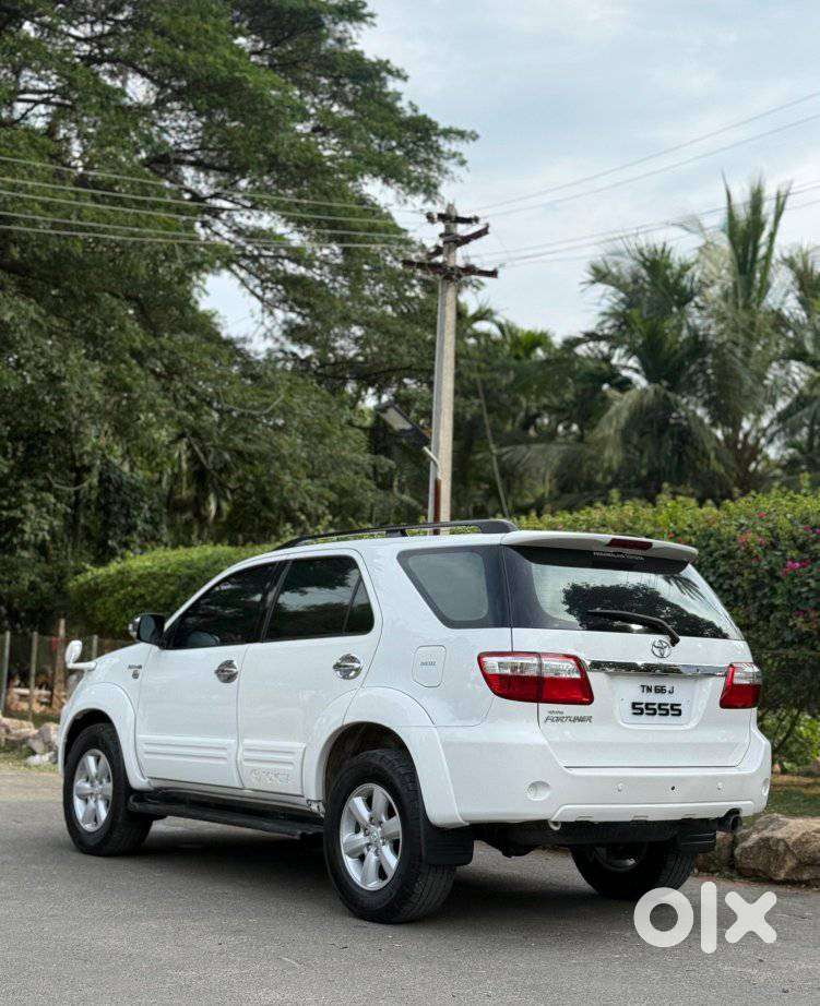 Toyota Fortuner 3.0 4x4 Manual, 2011, Diesel