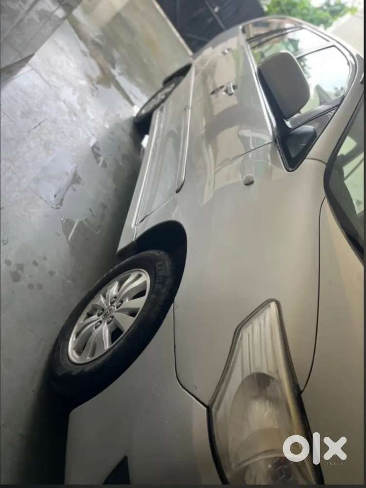 Toyota Innova Diesel 2012