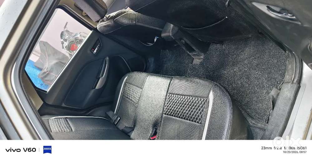 Toyota Glanza Hybrid 2021