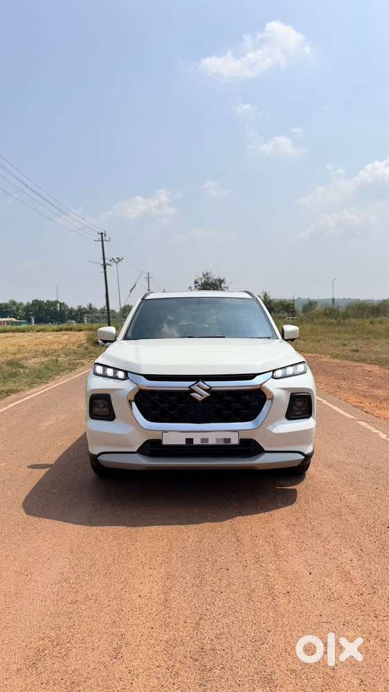 Maruti Suzuki Grand Vitara 1.5 Alpha Smart Hybrid At, 2023, Petrol