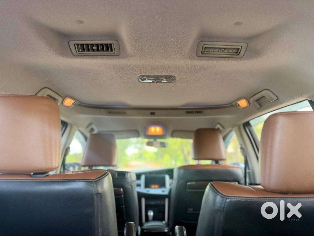 Toyota Innova Crysta 2.8 Z, 2016, Diesel