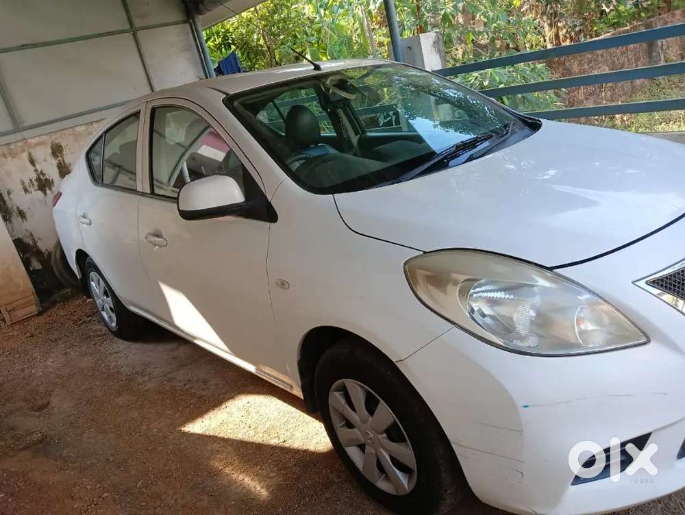 Nissan Sunny 2014