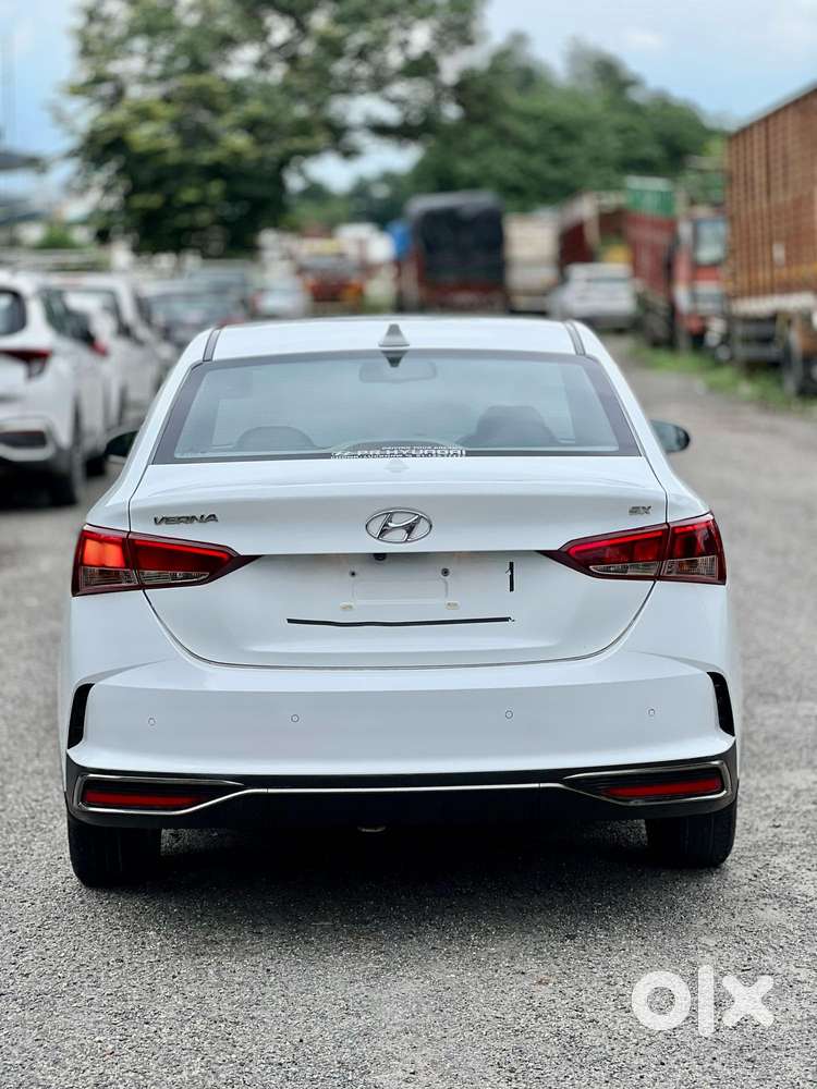 Hyundai Verna 1.5 Sx Vtvt, 2022, Petrol