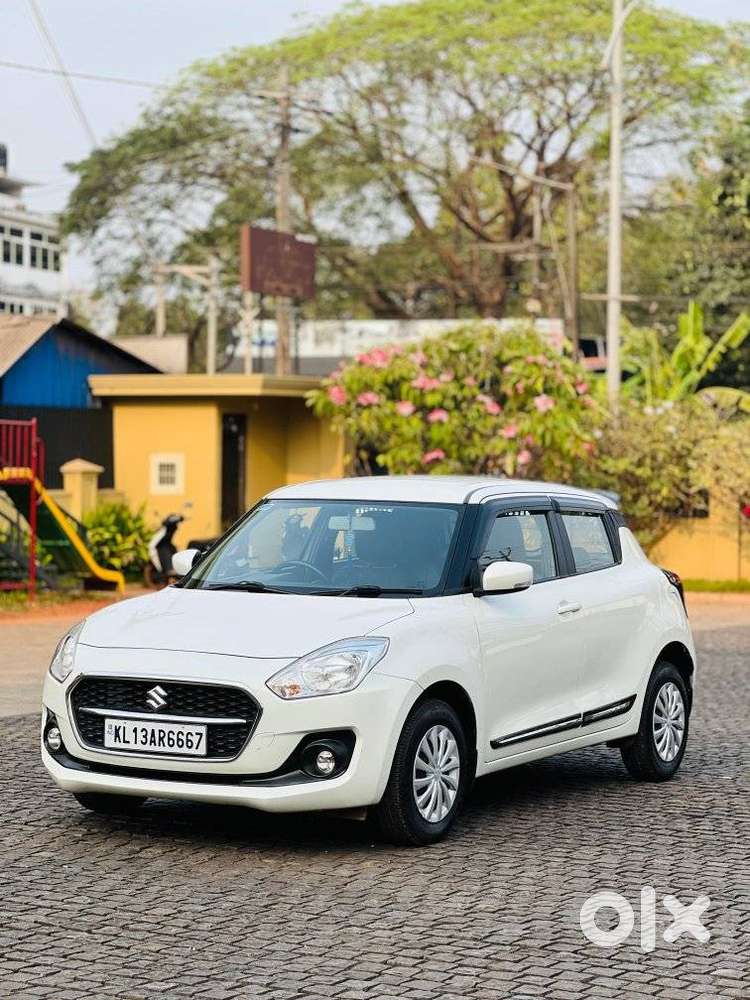 Maruti Suzuki Swift Vxi + Manual, 2020, Petrol