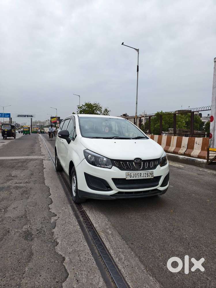 Mahindra Marazzo M2 2019