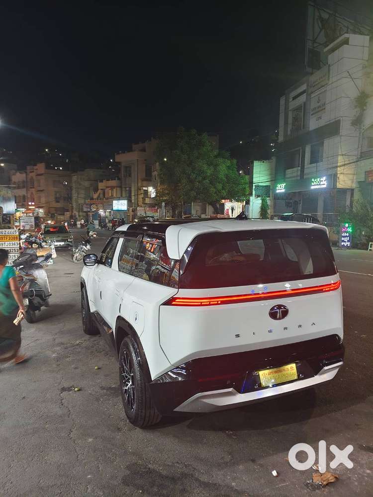 Tata Sierra Smart Plus With High End Alloys And Interior