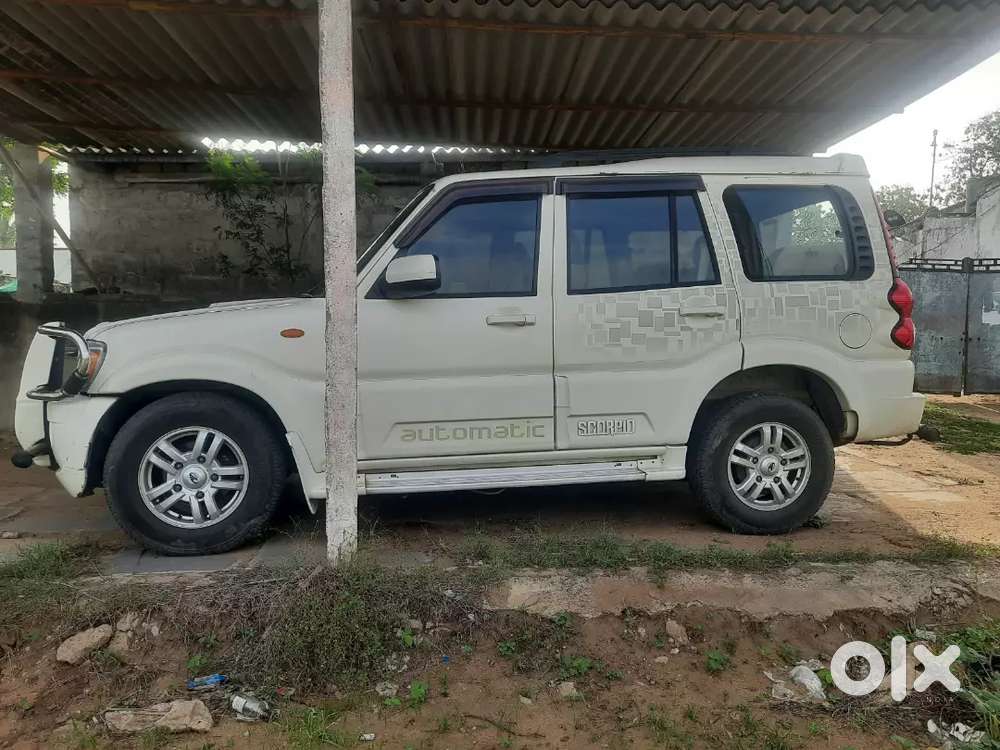 Mahindra Scorpio 2013 With Diesel Transmission