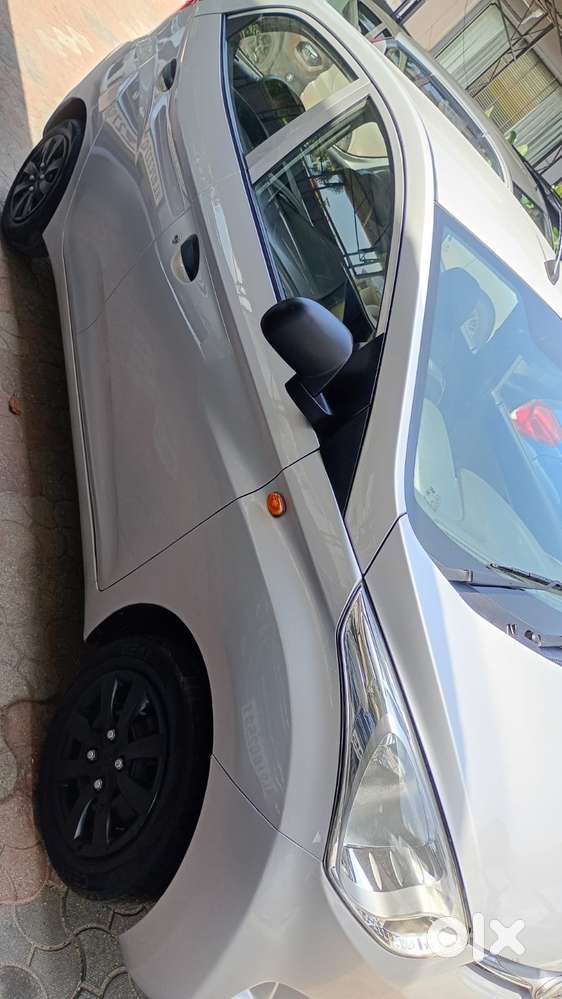 Hyundai Eon 0.8 Magna (o), 2012, Petrol