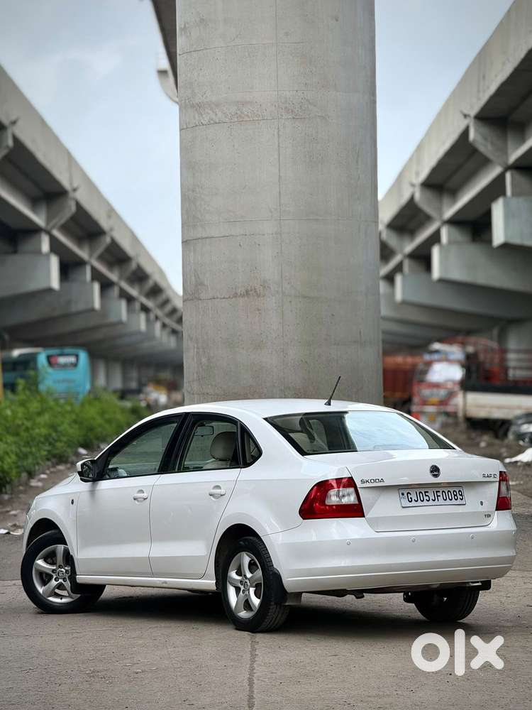Skoda Rapid Ultima 1.6 Tdi Elegance, 2013, Diesel