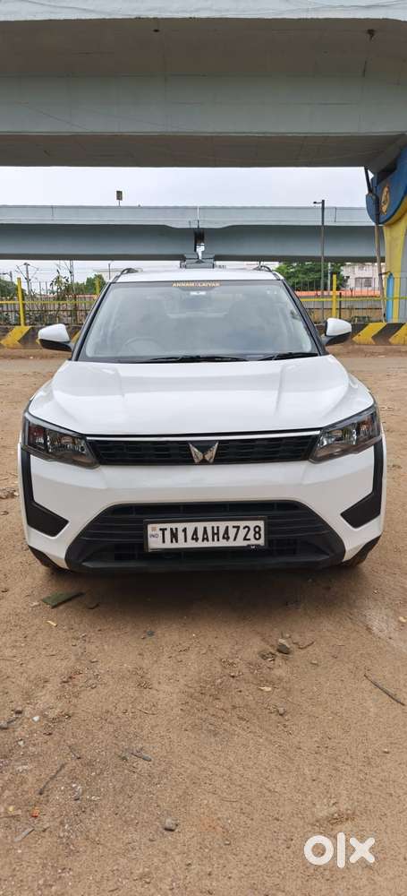 Mahindra Xuv300 W4, 2023, Petrol
