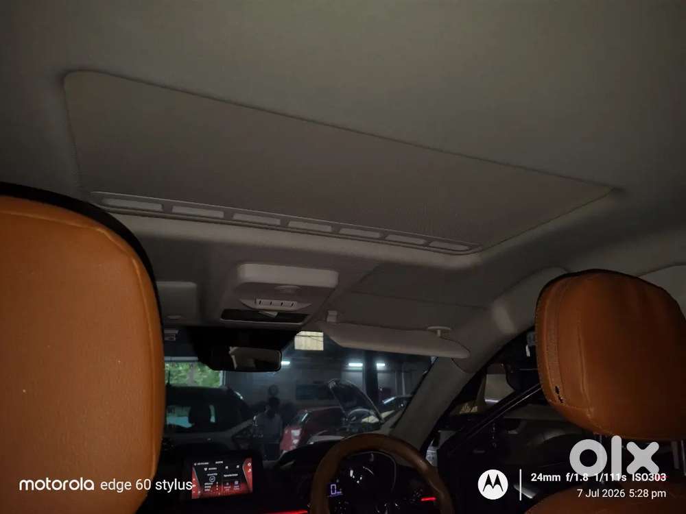 Tata Nexon Xm Plus (s)2022 Model Petrol With Sunroof