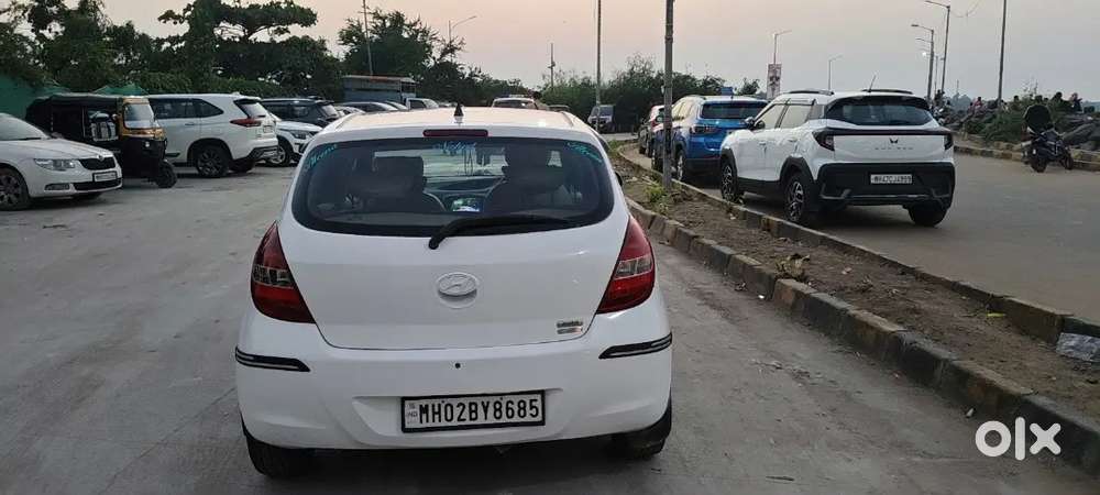 Hyundai I20 Asta Top Model 
2010 Passing Done Till 2030
3rd Owner