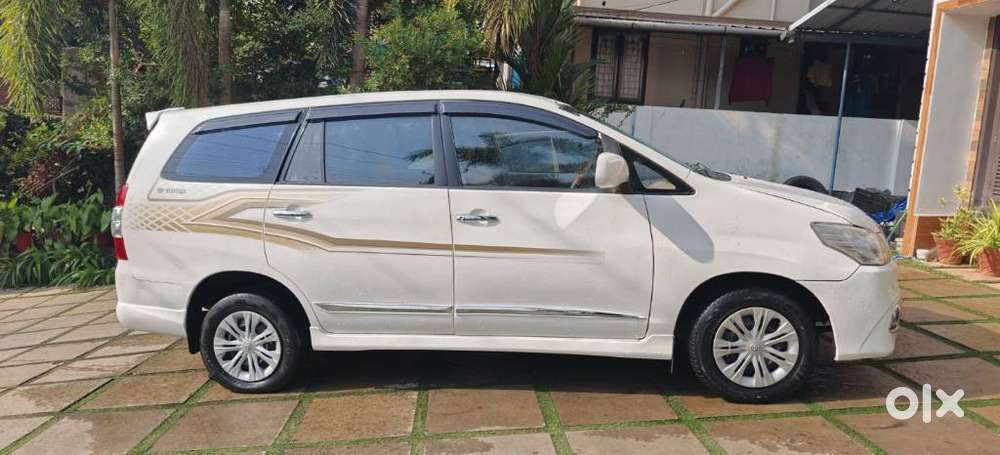 Toyota Innova 2.5 G (diesel) 8 Seater, 2012, Diesel