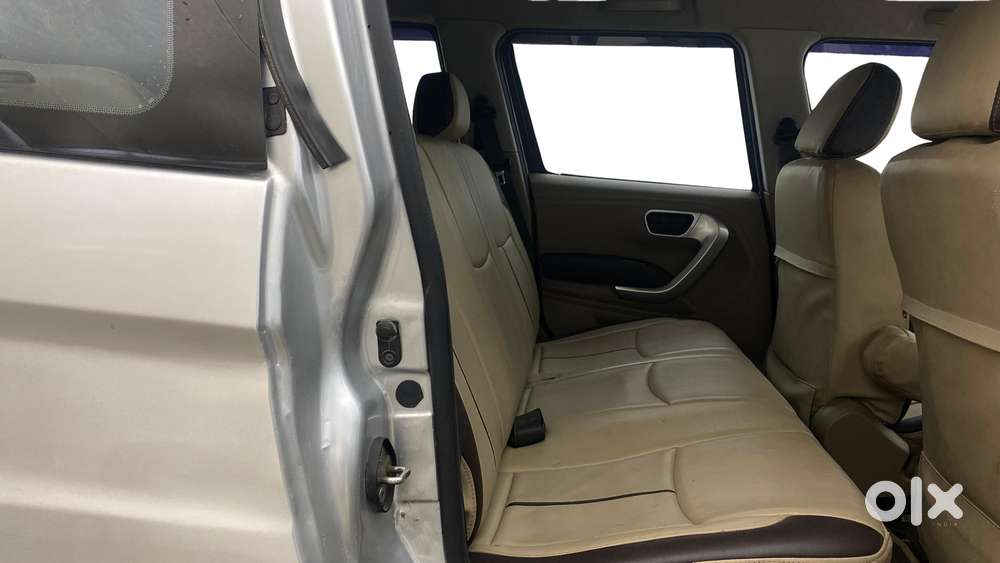 Mahindra Tuv 300 Mhawk100 T8, 2018, Diesel