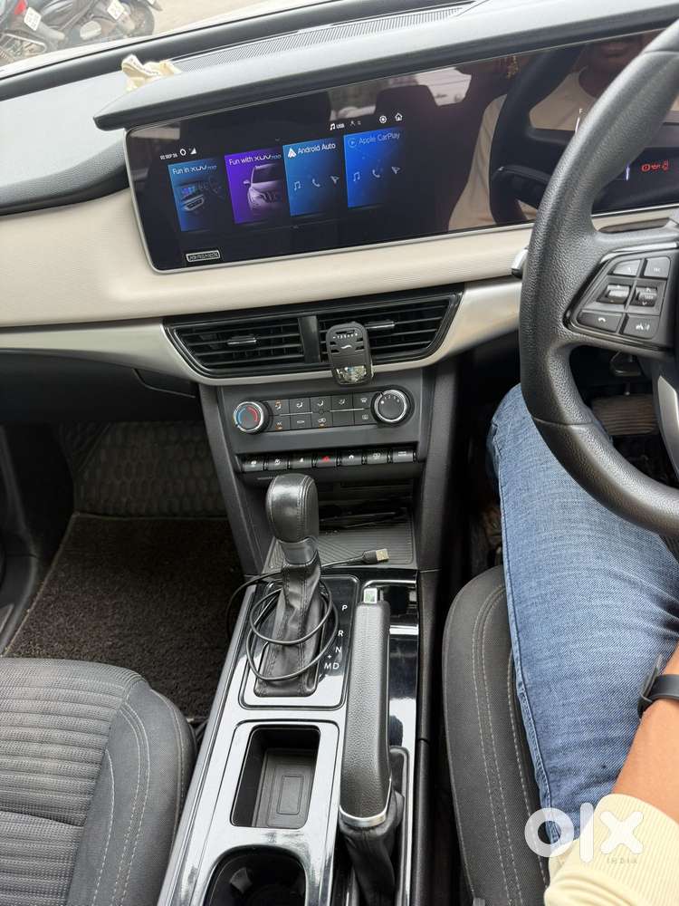 Mahindra Xuv700 2.2 Ax 5 Diesel At Str, 2023, Diesel