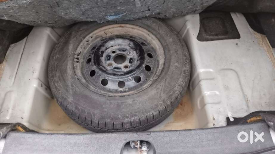 Maruti Suzuki Swift Dzire Vxi Optional, 2011, Petrol