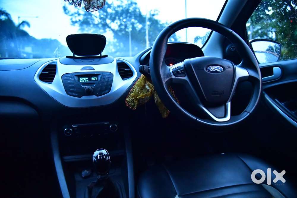 Ford Figo 1.2p Titanium Mt, 2015, Petrol