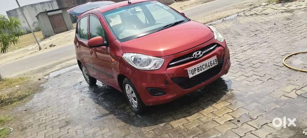 Hyundai I10 2012 Last  Cng & Hybrids 80000 Km Driven