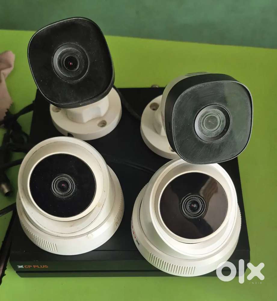 CCTV CAMERA CP PLUS with 500 GB HARD DISK