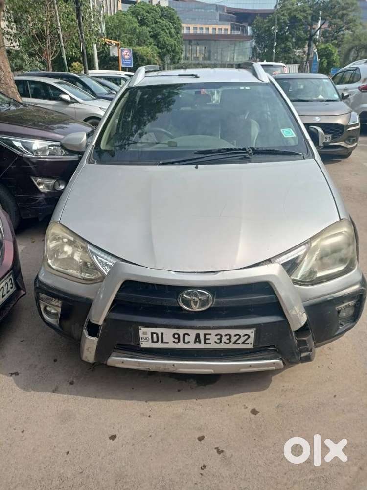 Toyota Etios Cross 1.2l G, 2015, Petrol
