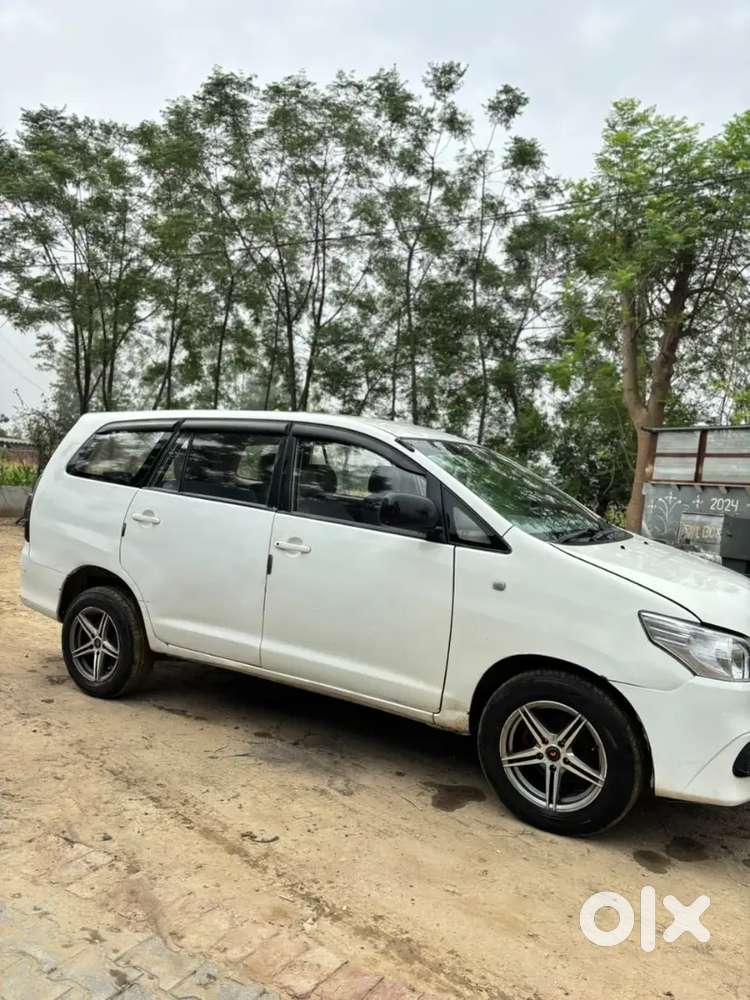 Toyota Innova Diesel 2015
