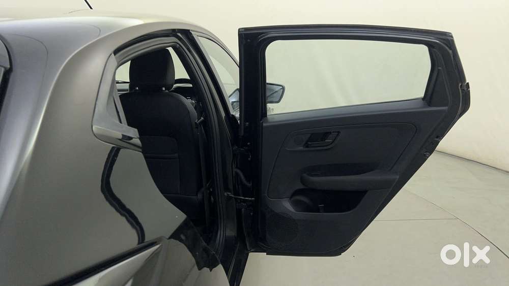 Tata Altroz 1.5 Xz Plus Diesel Dark Edition, 2022, Diesel