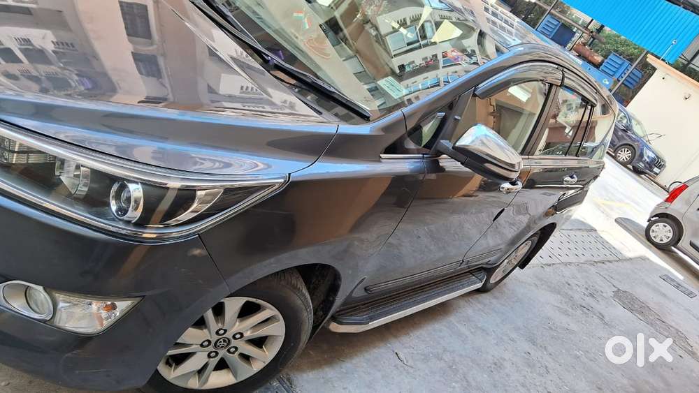 Toyota Innova Crysta 2.8z Automatic, 2017, Diesel