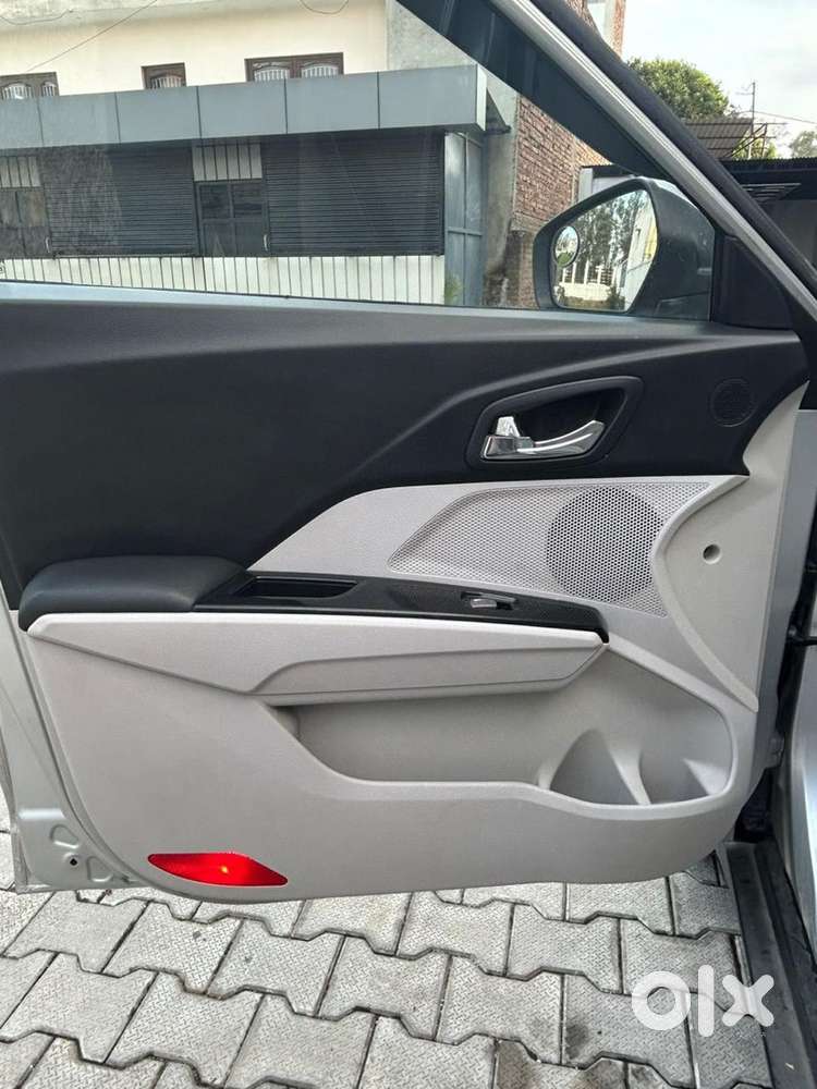 Mahindra Xuv300 Turbosport 2020 Year Model