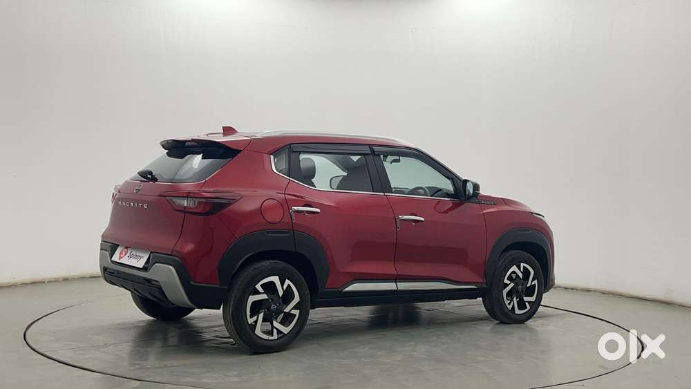 Nissan Magnite 1.0 Xv Premium, 2023, Petrol