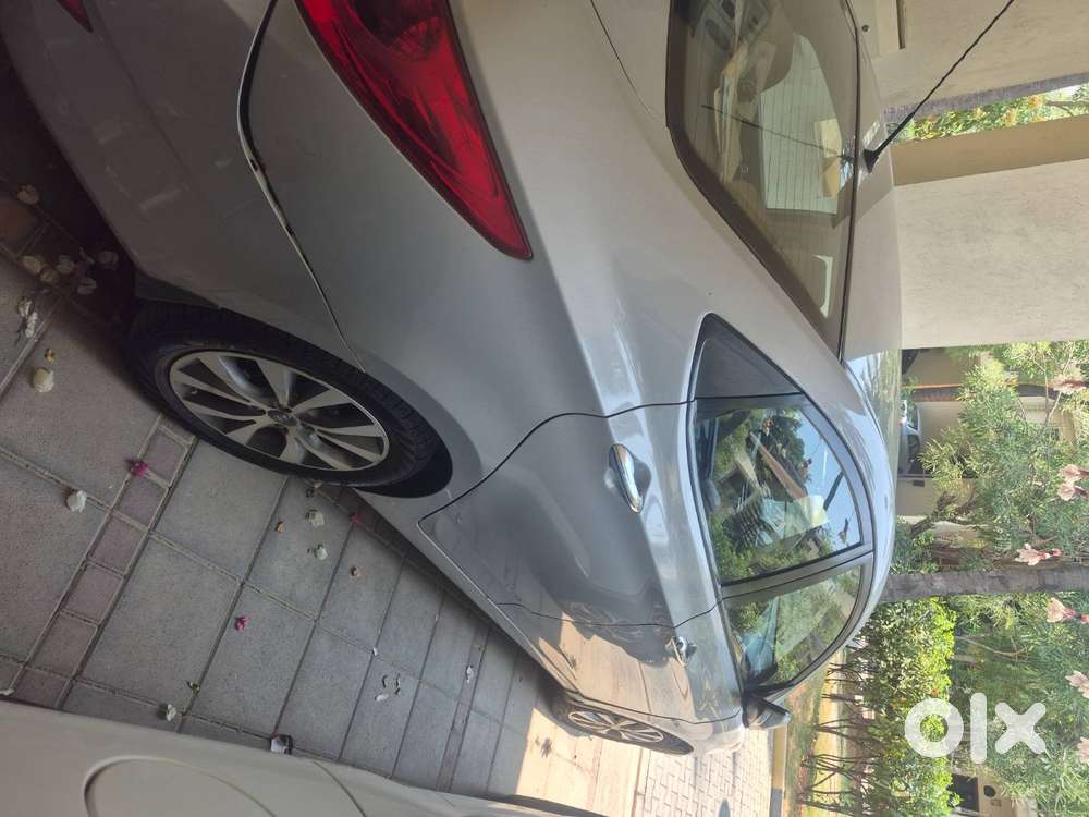 Hyundai Fluidic Verna 2014