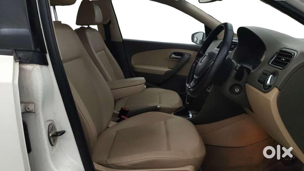 Volkswagen Vento 1.2 Highline Plus At 16 Alloy, 2017, Petrol