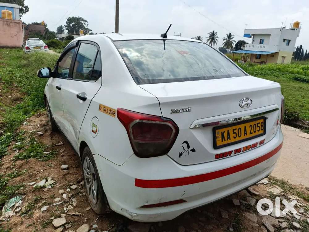Hyundai Xcent 2015 Diesel Well Maintained