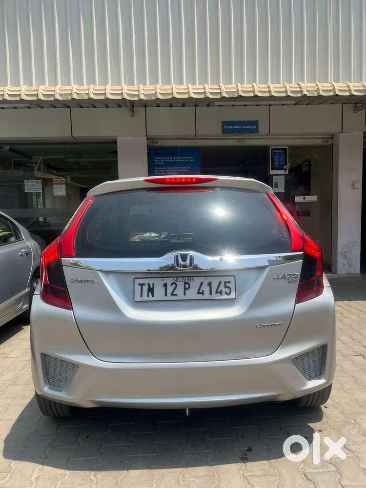 Honda Jazz 2016 Diesel Well Maintained