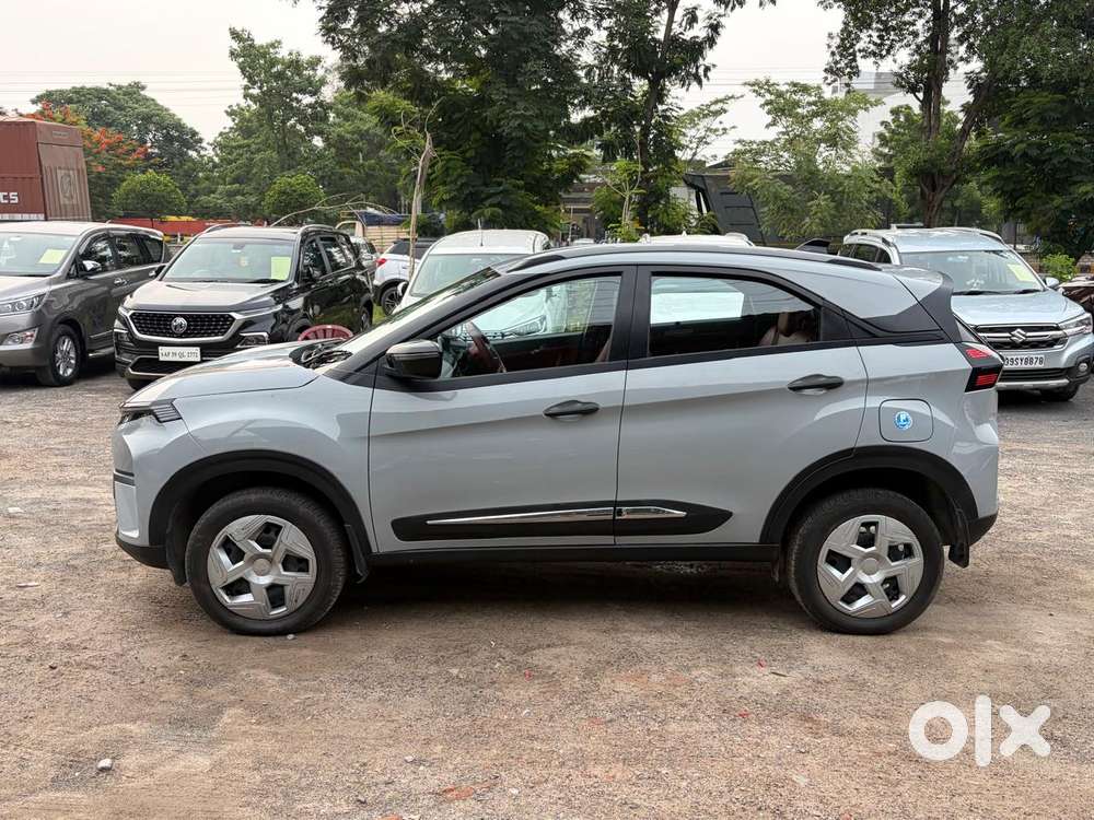 Tata Nexon Pure 1.2 S Revotron Petrol 6 Mt, 2024, Petrol