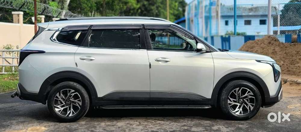 Kia Carens Clavis, 2025, Petrol