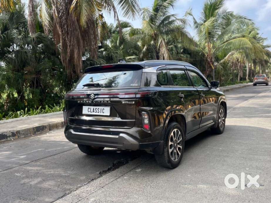 Maruti Suzuki Grand Vitara 1.5 Alpha Plus Intelligent Hybrid Ecvt, 2..